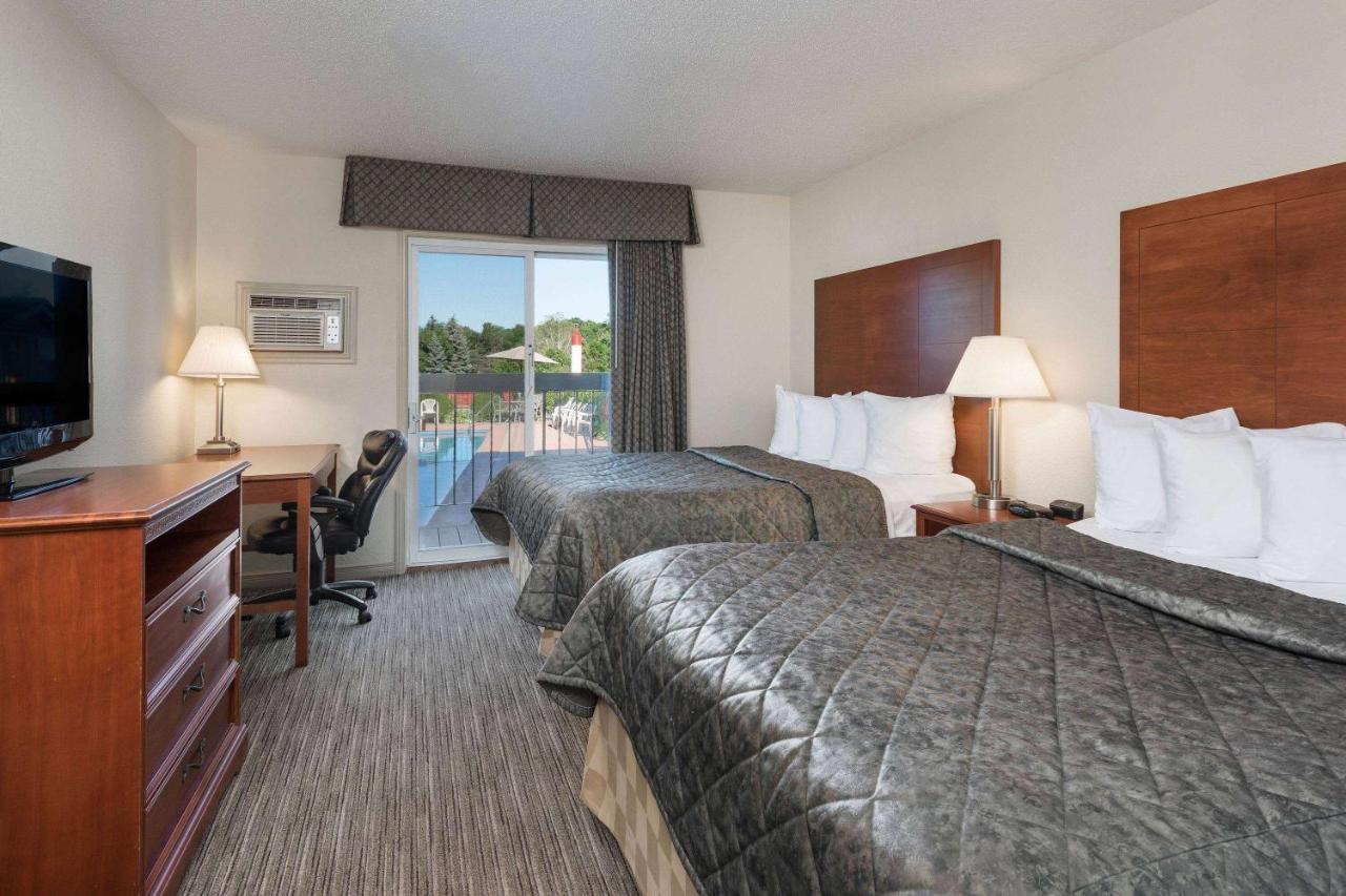 Travelodge By Wyndham Gananoque Exterior photo